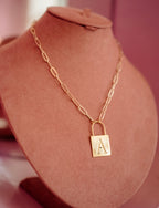 Collar Inicial candado