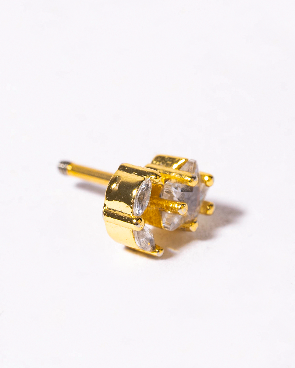Broquel flor completa dorada