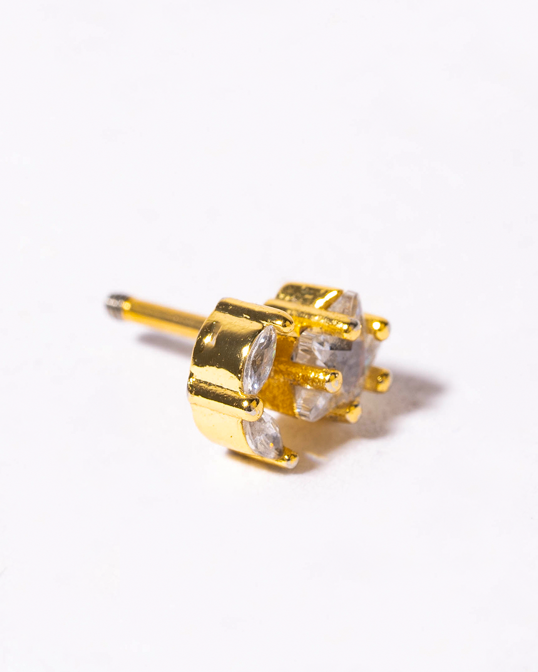 Broquel flor completa dorada