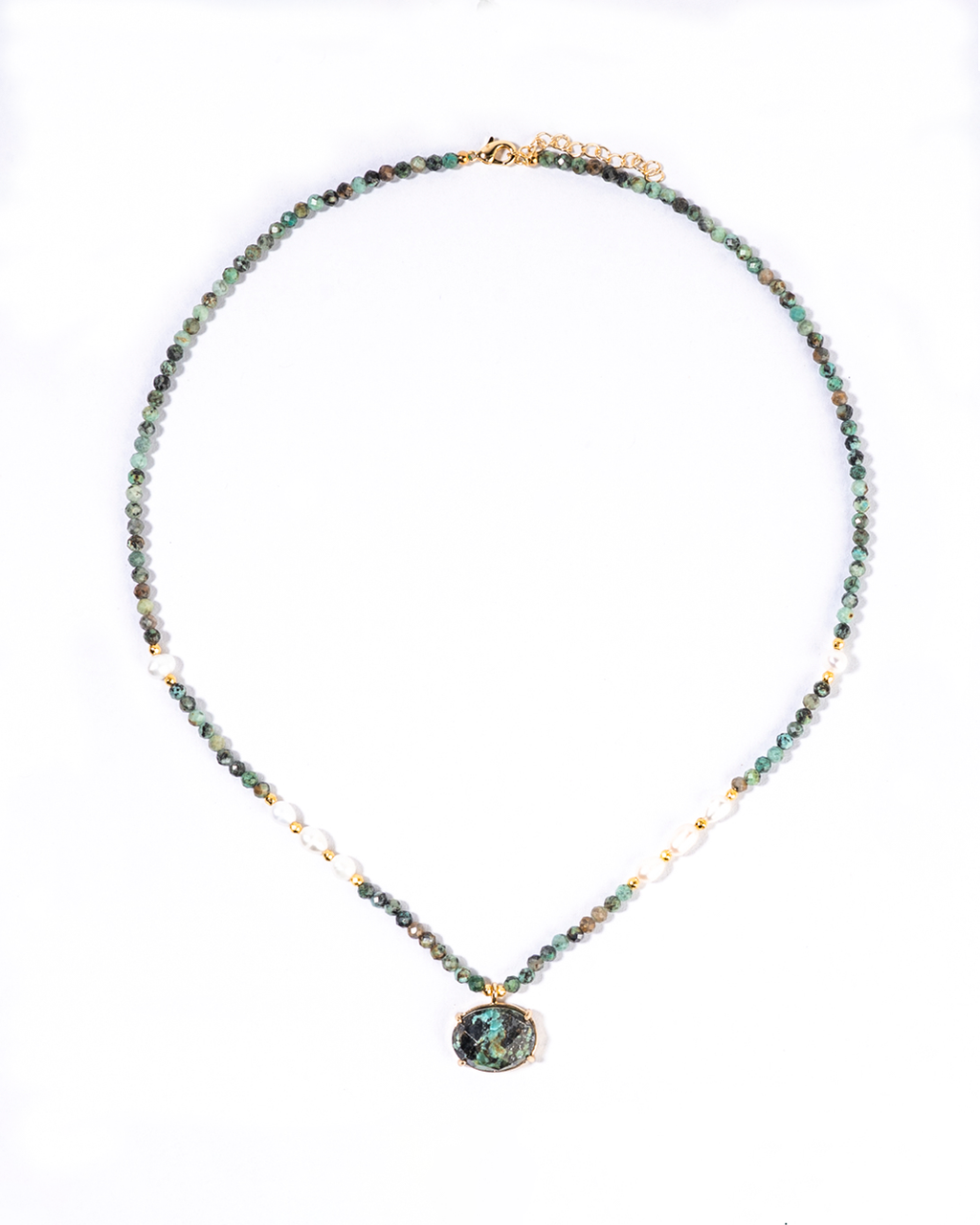 Collar ocean muse