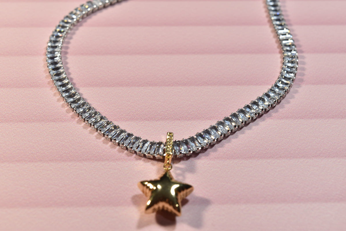 Collar Brilla estrella plateado