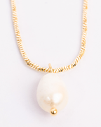 Collar perla dorado